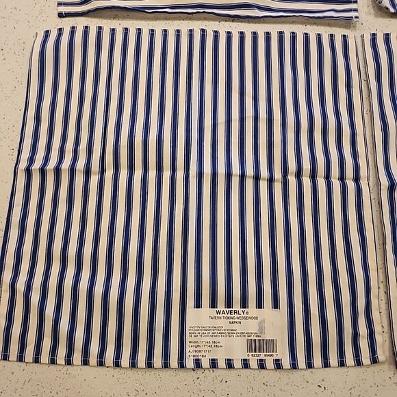 NWT Waverly Tavern Ticking Wedgewood Cloth Napkins Blue Stripes Set Of 4 Cotton - Picture 2 of 3